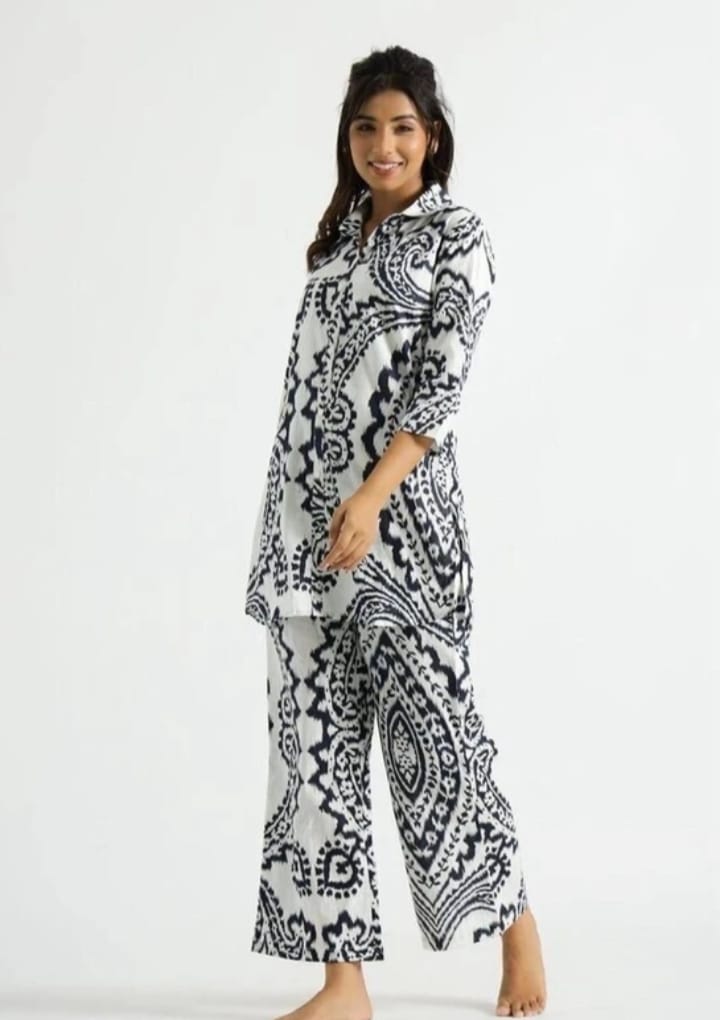 DITYA Women Rayon Kurti Pant Set