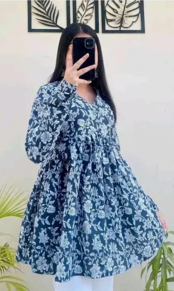 DITYA Women Rayon Printed Short Kurti